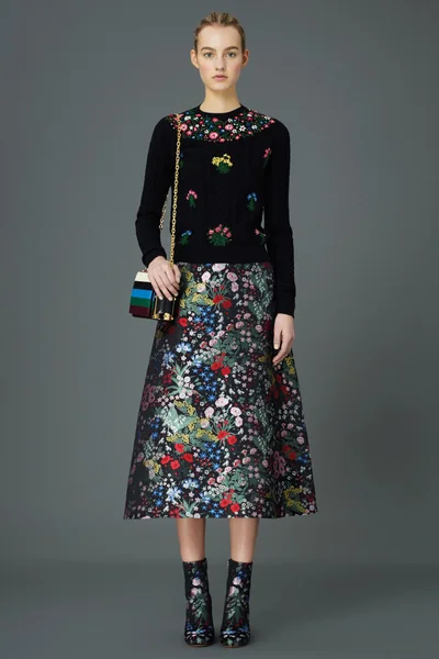 Look 11